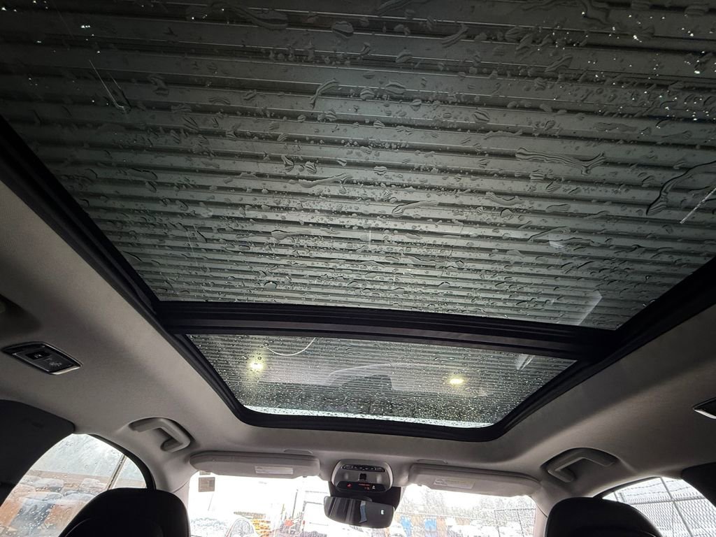 Used 2020 Volvo XC90 T6 Momentum image 24