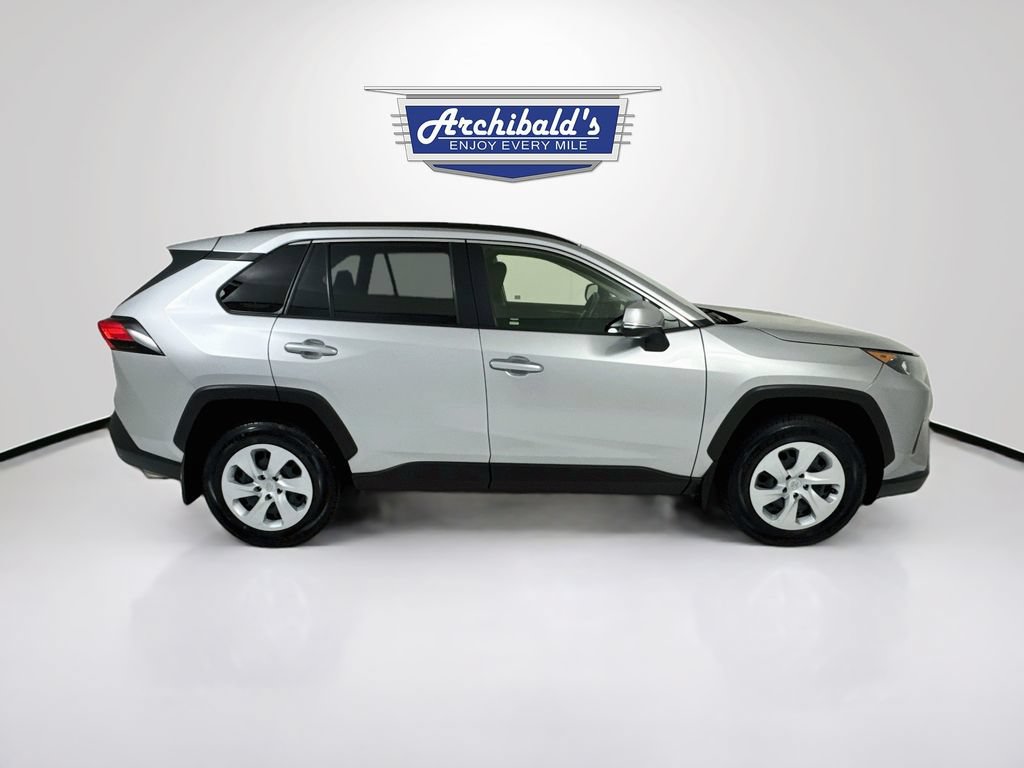 Used 2019 Toyota RAV4 LE w/ All Weather Liner Package AWD/4WD image 9