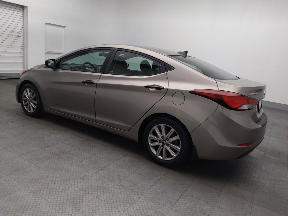 Used 2016 Hyundai Elantra SE w/ Option Group 02 FWD image 3