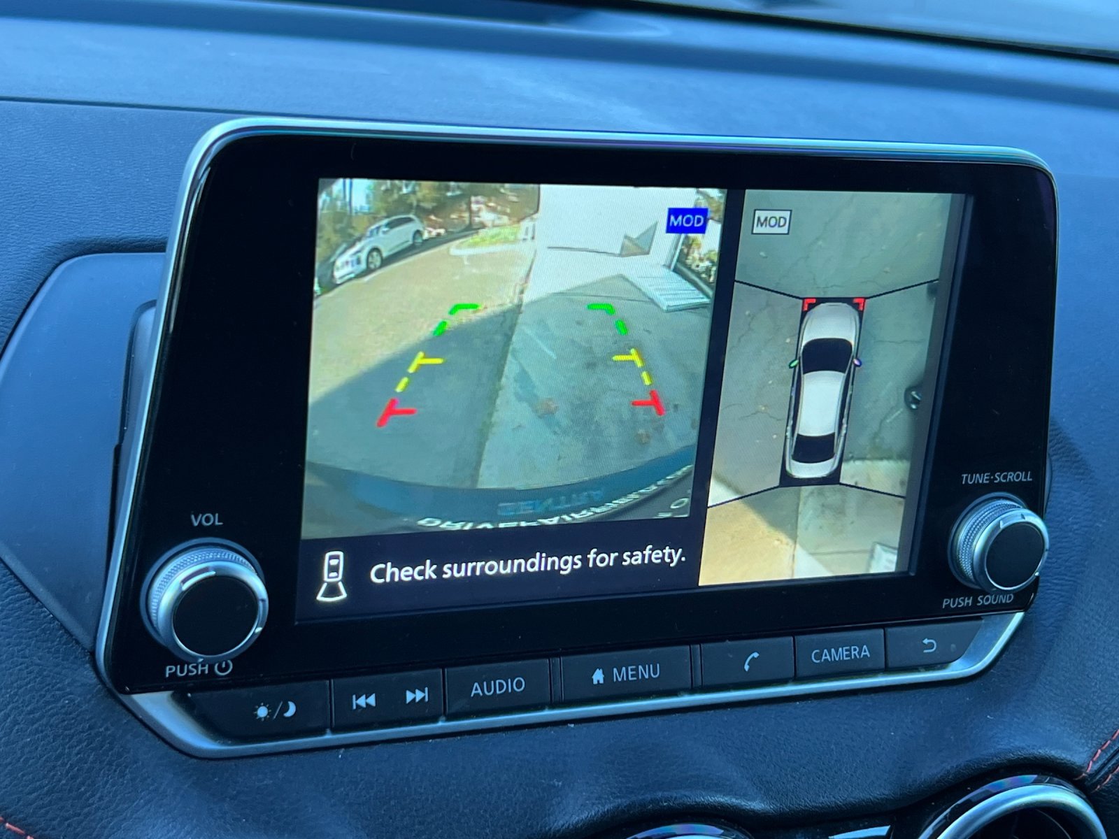 Used 2024 Nissan Sentra SR w/ SR Premium Package image 17