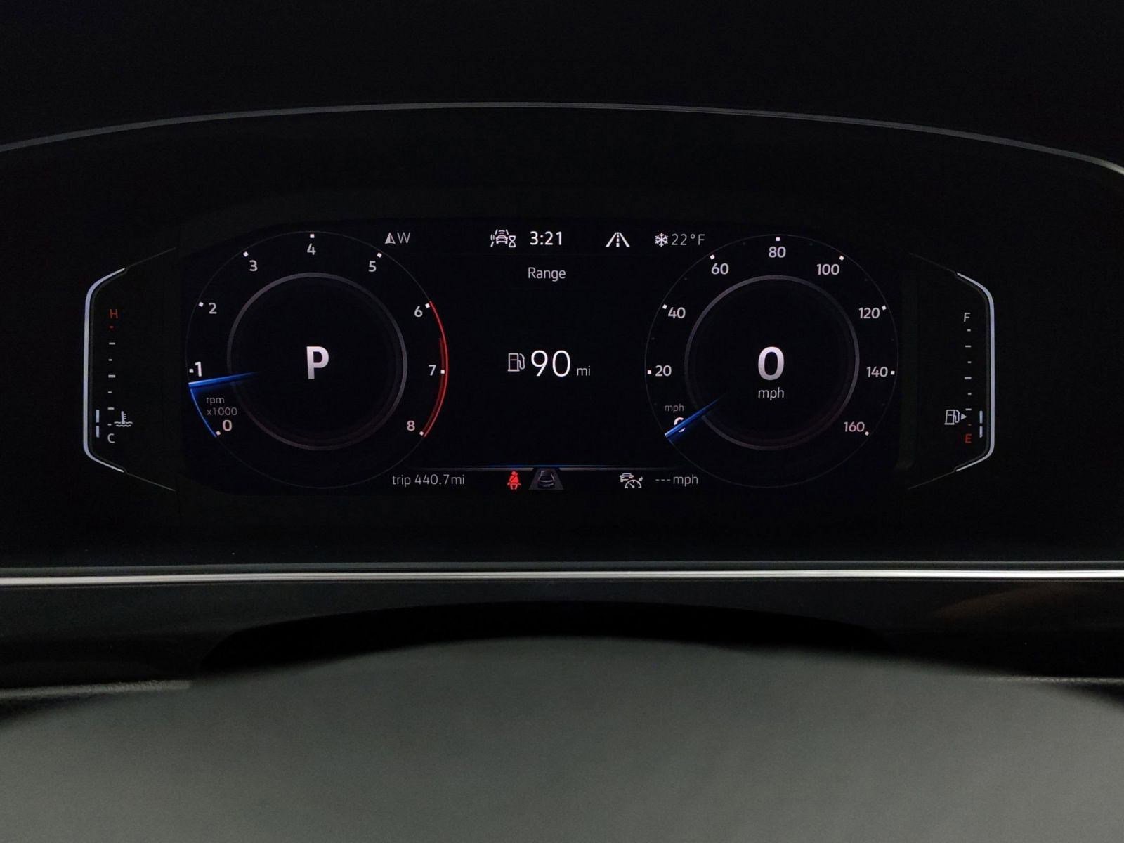 Used 2021 Volkswagen Tiguan SEL Premium R-Line image 15