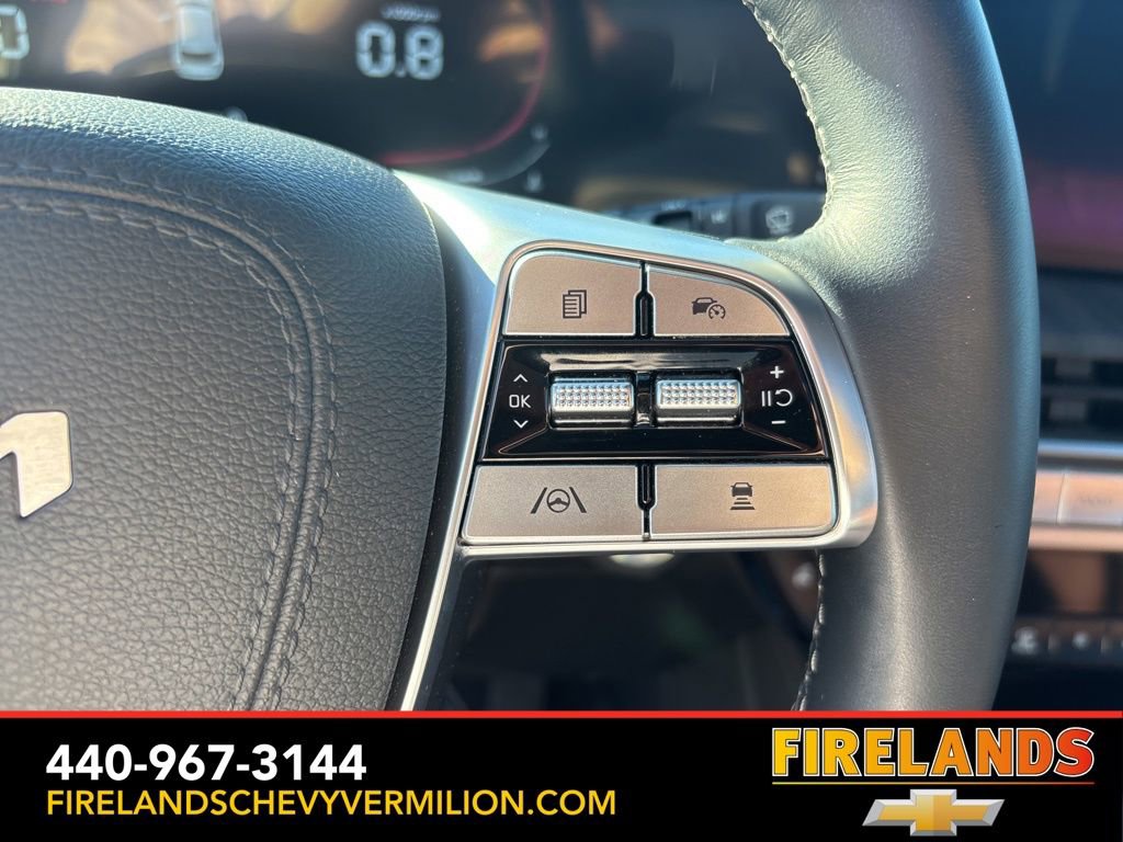 Used 2023 Kia Telluride EX w/ EX Captain's Chair Package image 18