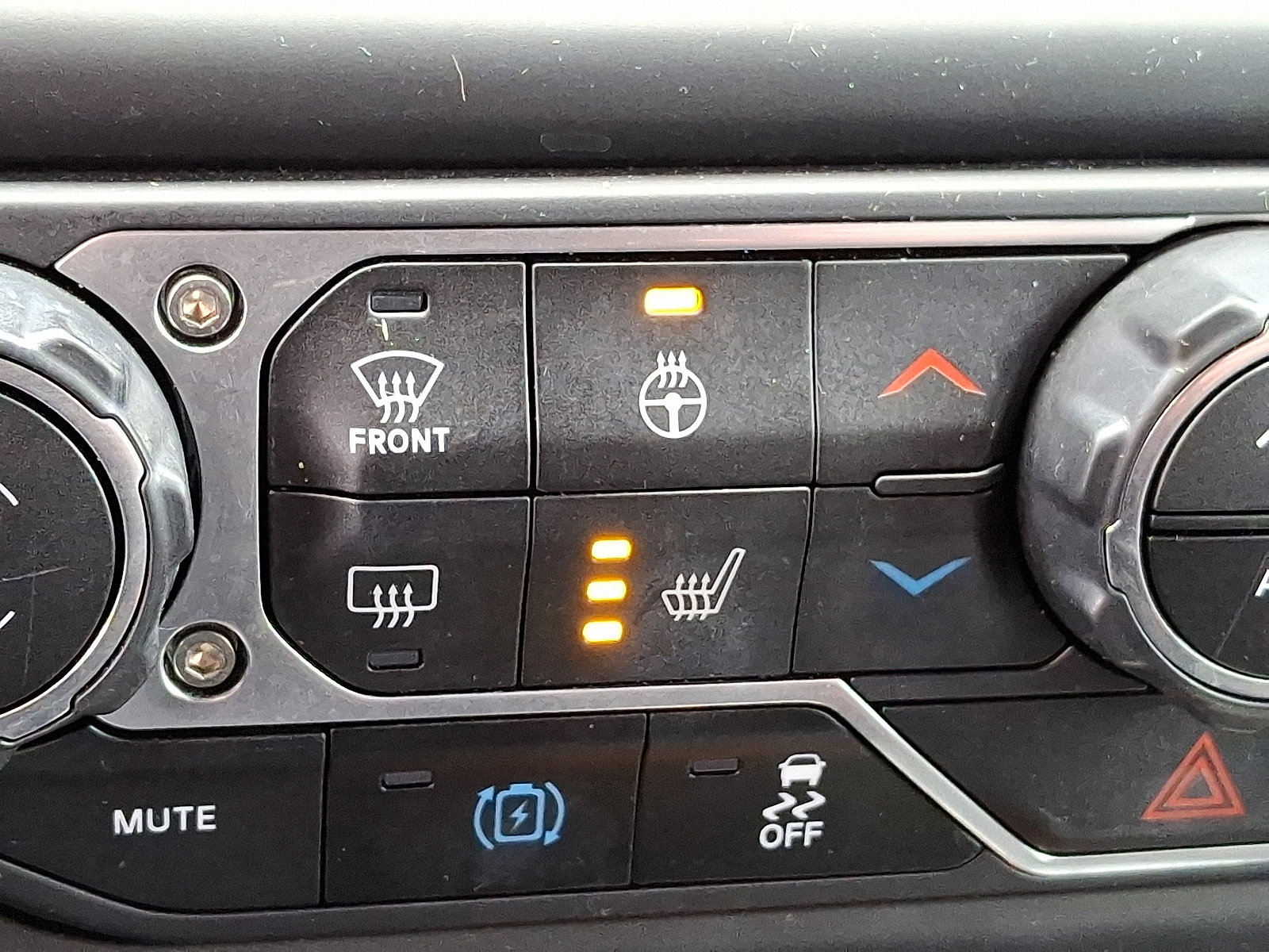 Used 2022 Jeep Wrangler Unlimited Rubicon 4xe w/ Steel Bumper Group image 24