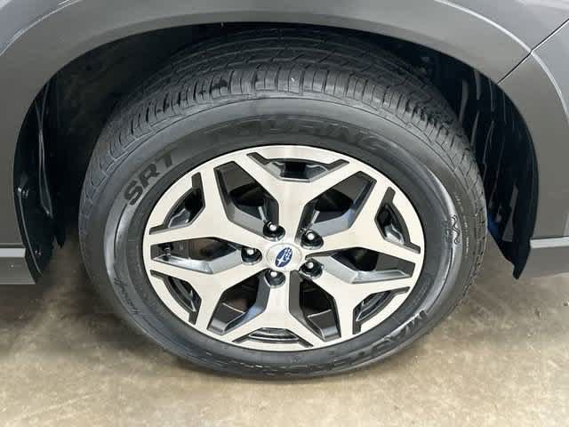 Used 2020 Subaru Forester Premium AWD/4WD image 5