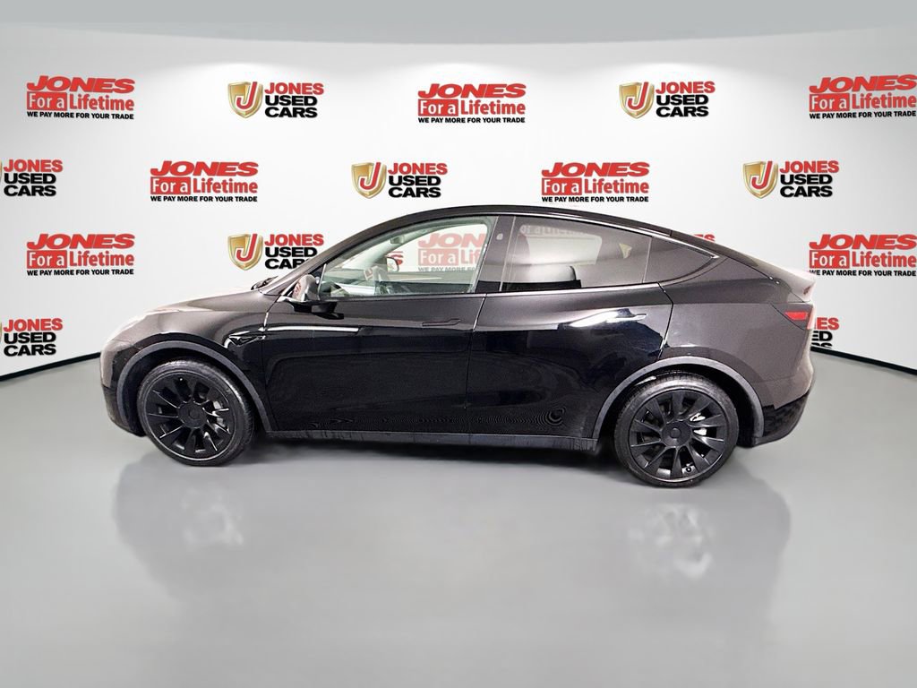 Used 2023 Tesla Model Y Long Range image 15