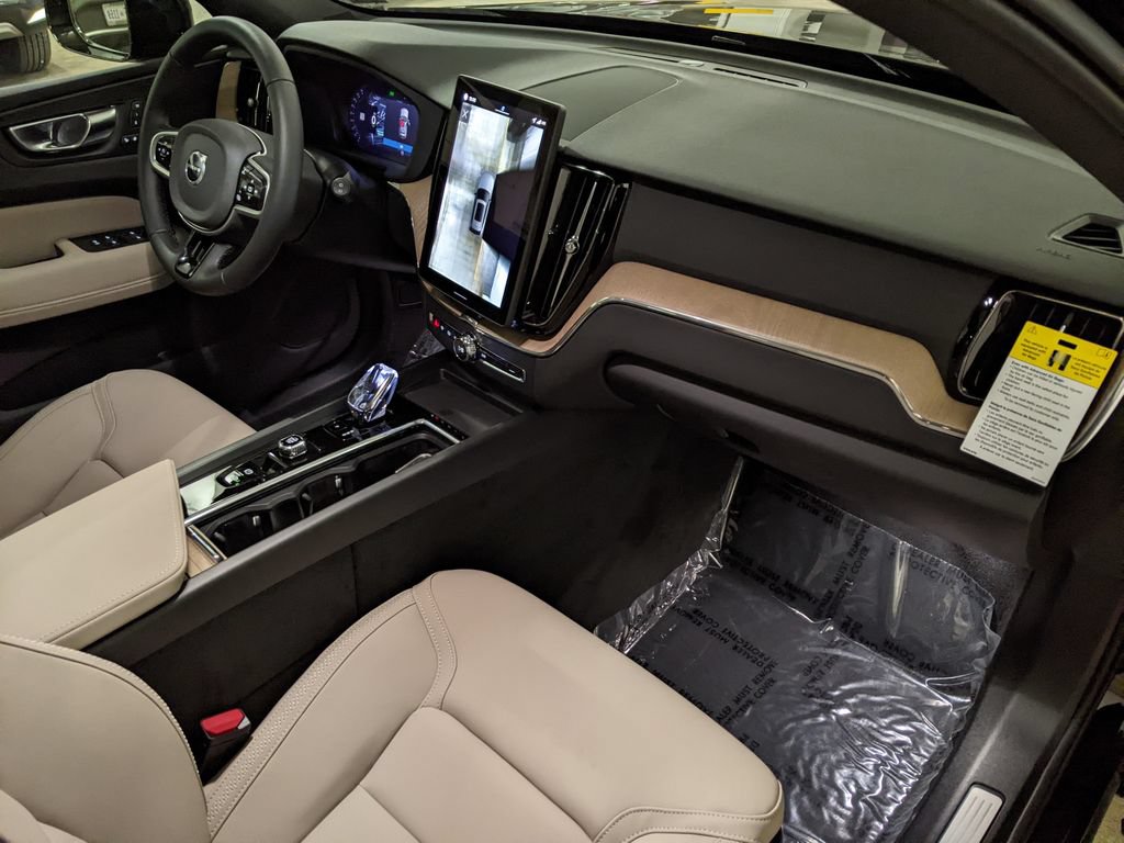 New 2026 Volvo XC60 T8 Plus w/ Protection Package Premier AWD/4WD image 22