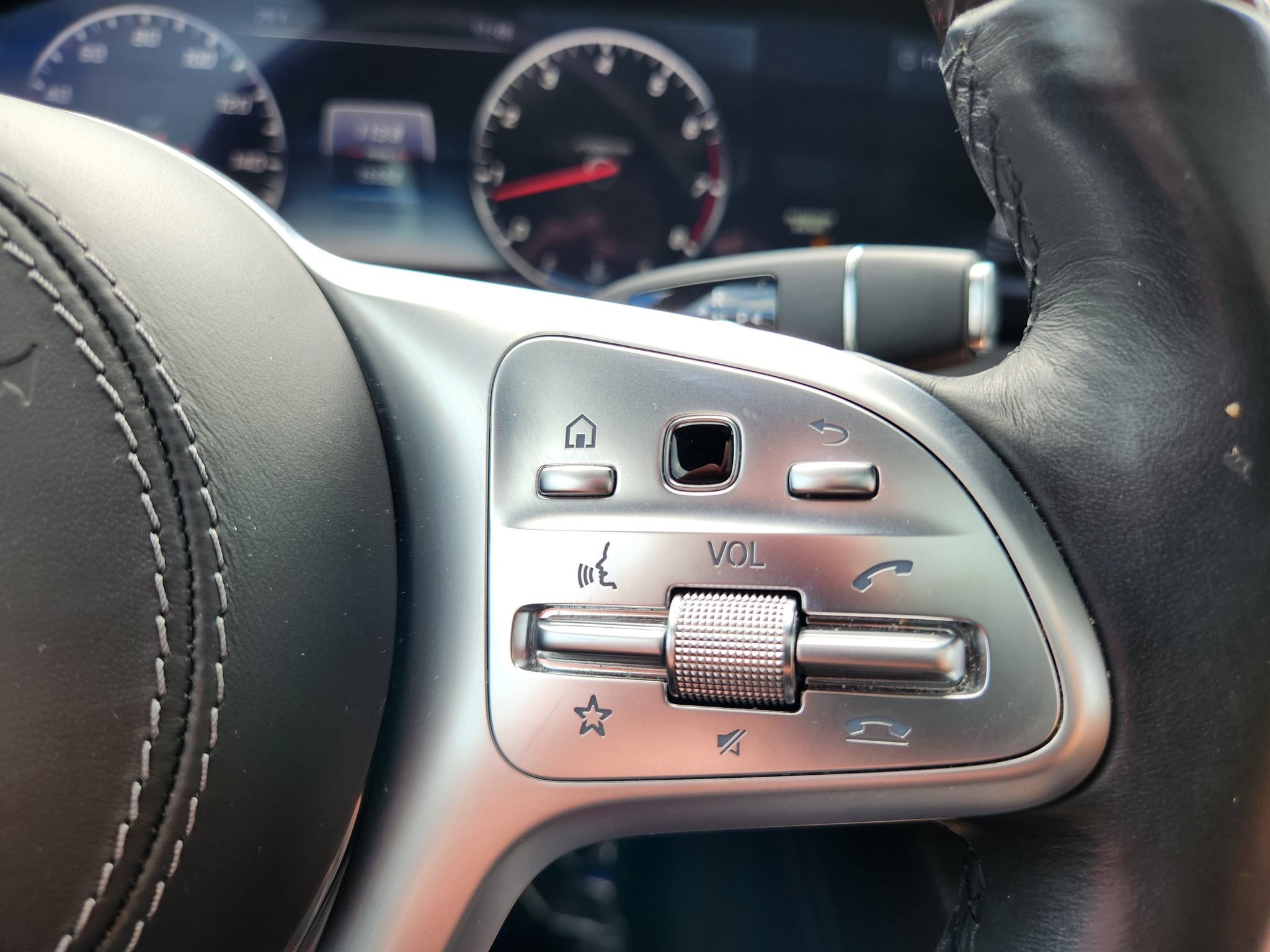 Used 2018 Mercedes-Benz S 560 4MATIC Sedan image 34