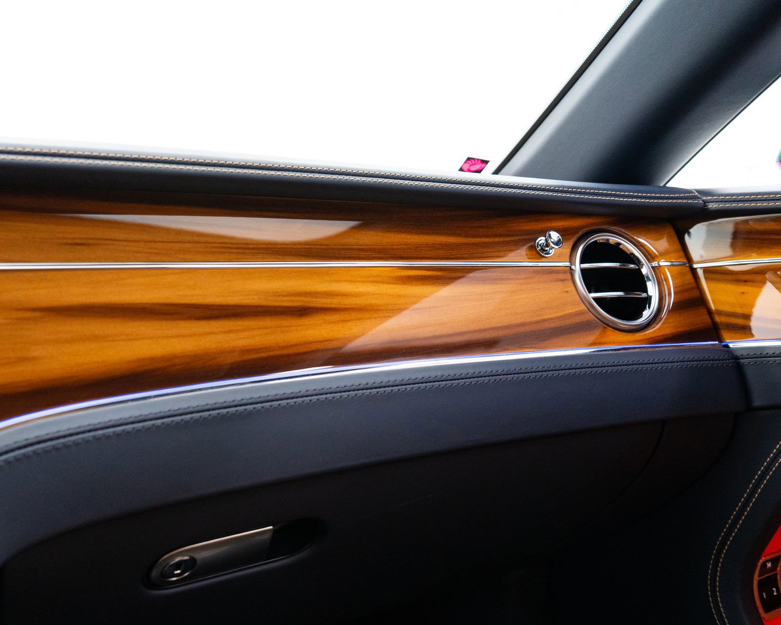 Used 2021 Bentley Continental GT AWD/4WD image 44