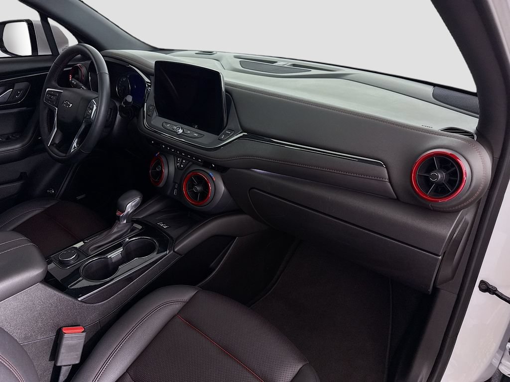 Used 2024 Chevrolet Blazer RS w/ Driver Confidence II Package FWD image 29