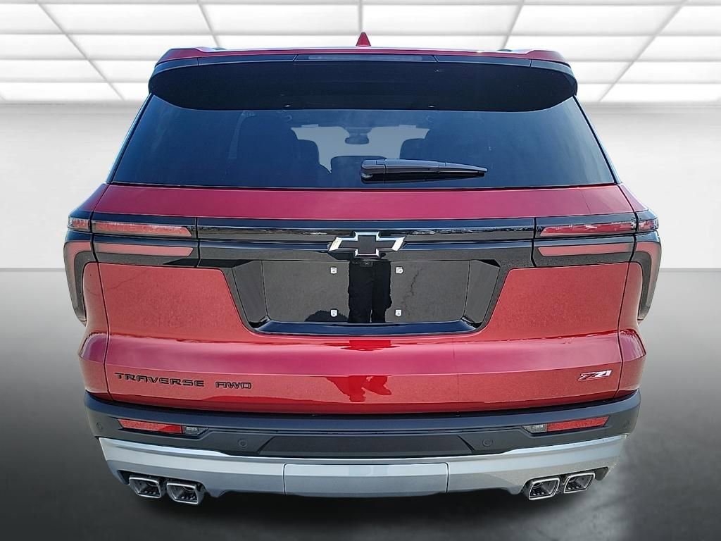 New 2026 Chevrolet Traverse Z71 w/ LPO, Floor Liner Package AWD/4WD image 4