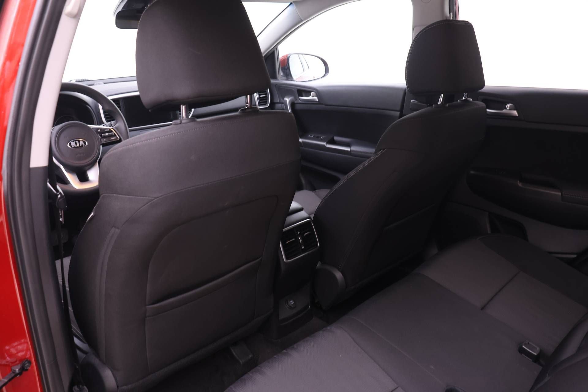 Used 2021 Kia Sportage LX image 11