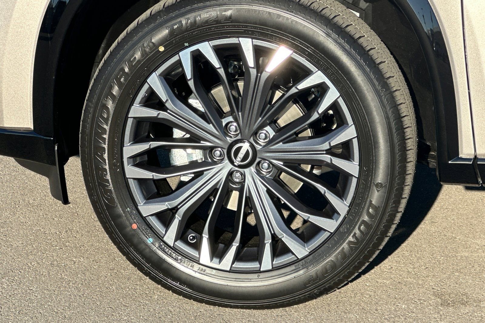 New 2026 Nissan Rogue Platinum image 33