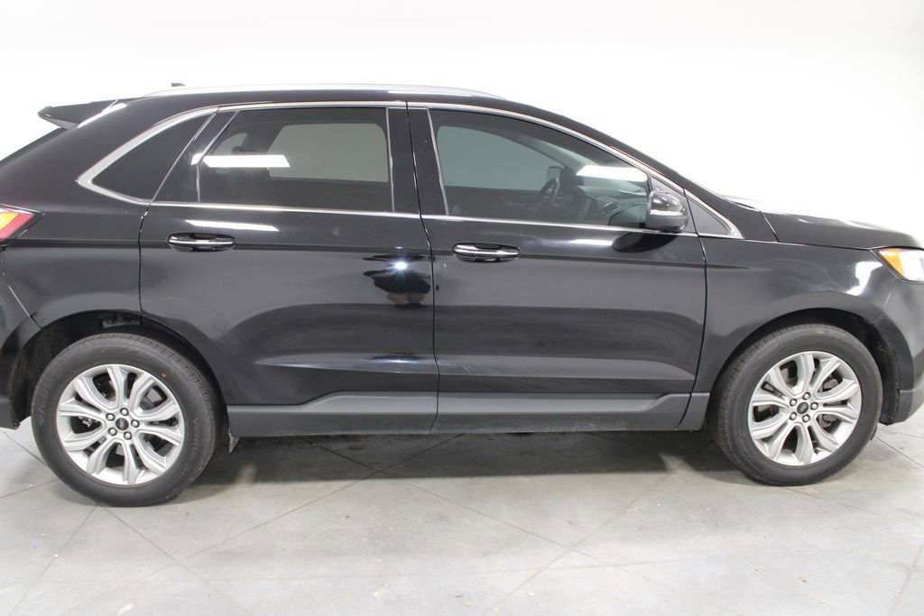 Used 2024 Ford Edge Titanium AWD/4WD image 11
