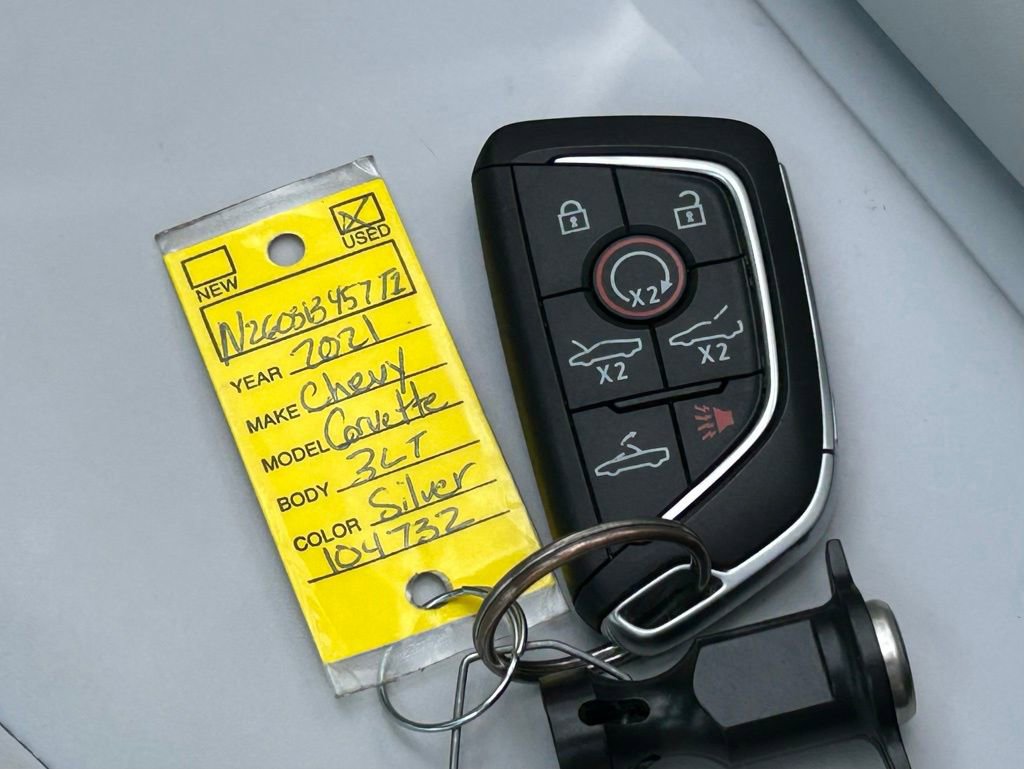 Used 2021 Chevrolet Corvette Stingray Premium Conv w/ Z51 Performance Package image 38