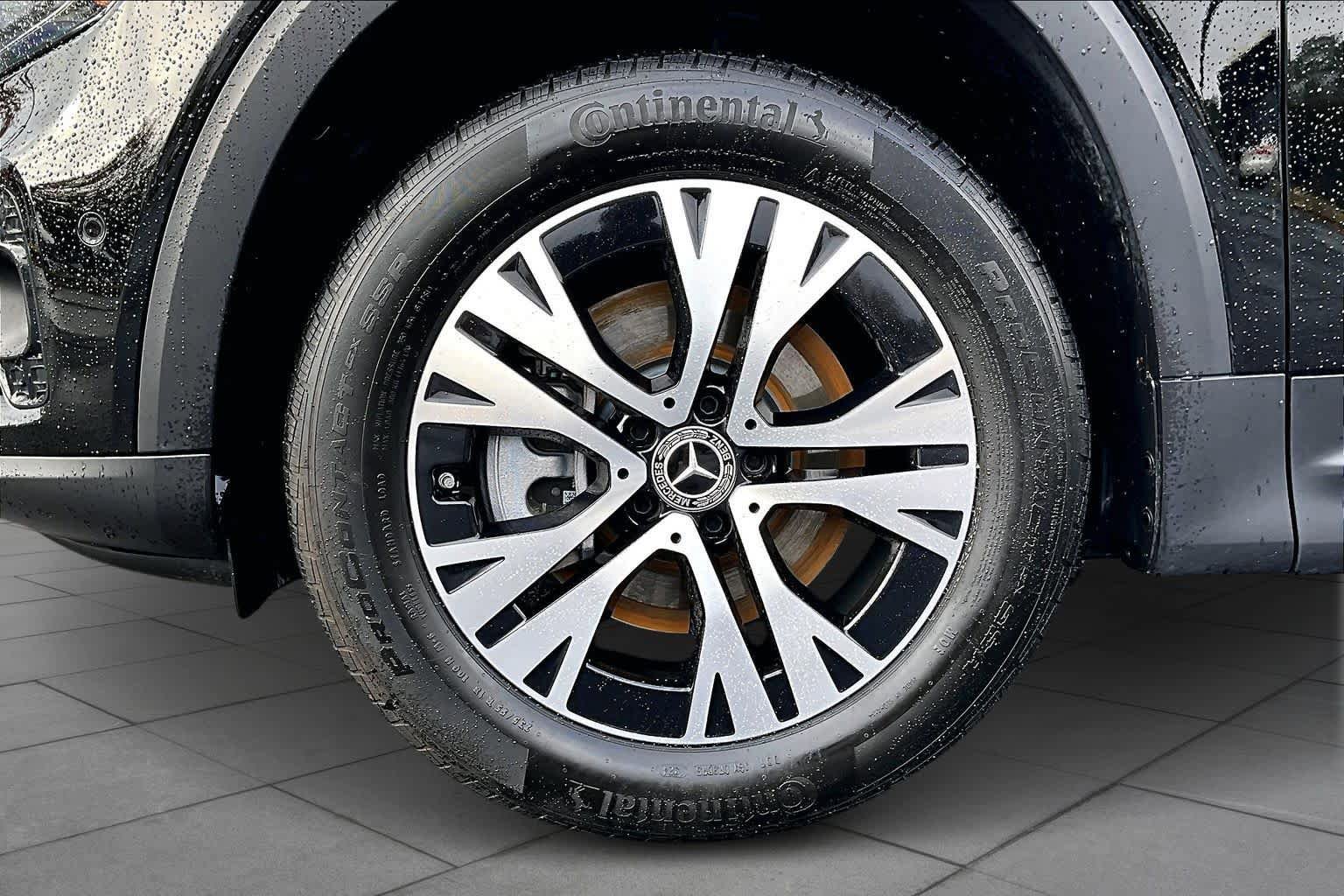 Used 2025 Mercedes-Benz GLB 250 image 12