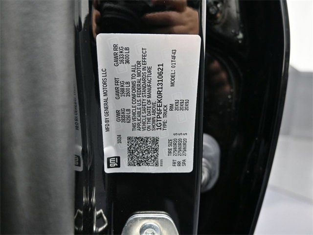 Used 2024 GMC Canyon Denali w/ LPO, Denali Black Edition image 19