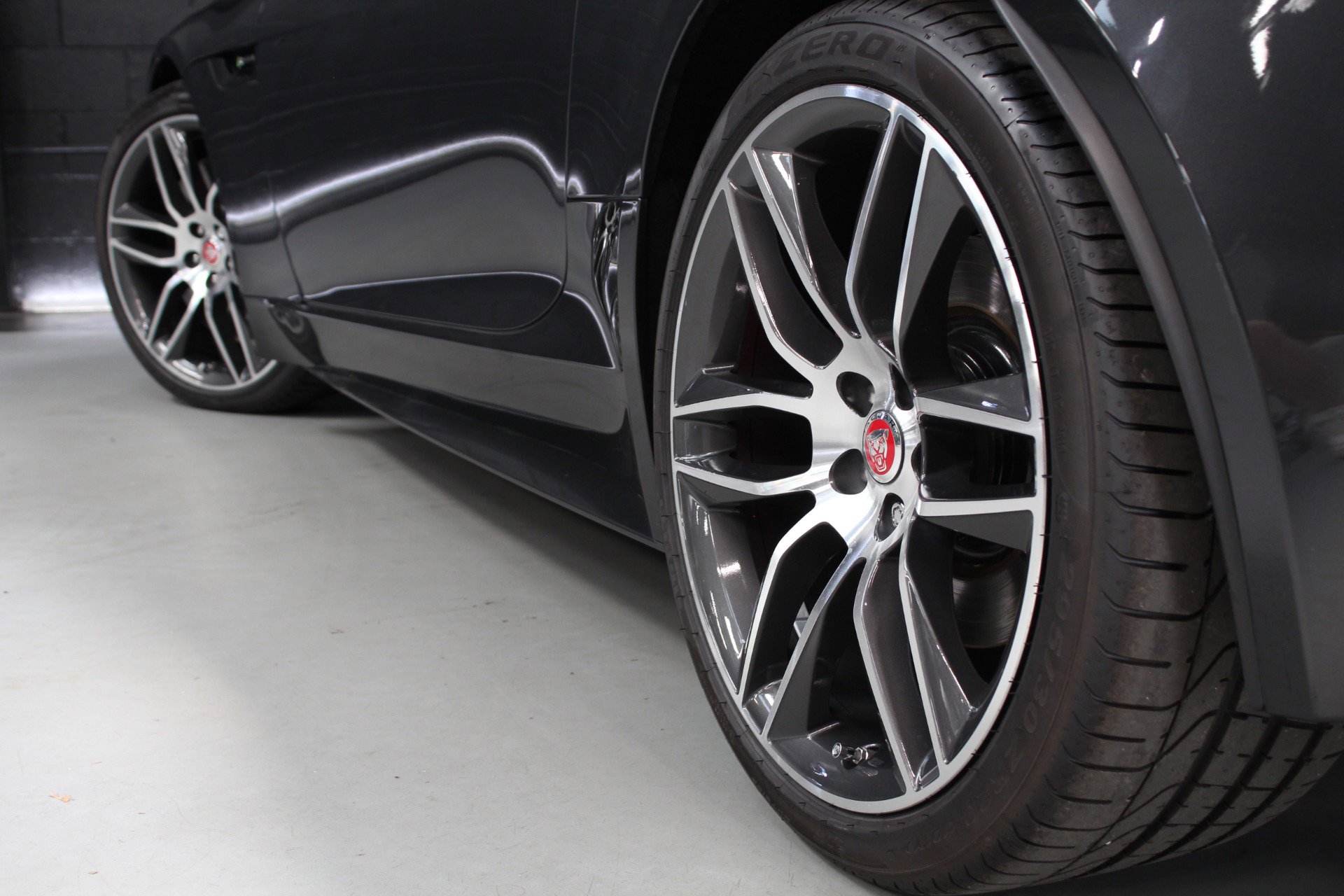 Used 2020 Jaguar F-TYPE R-Dynamic image 20