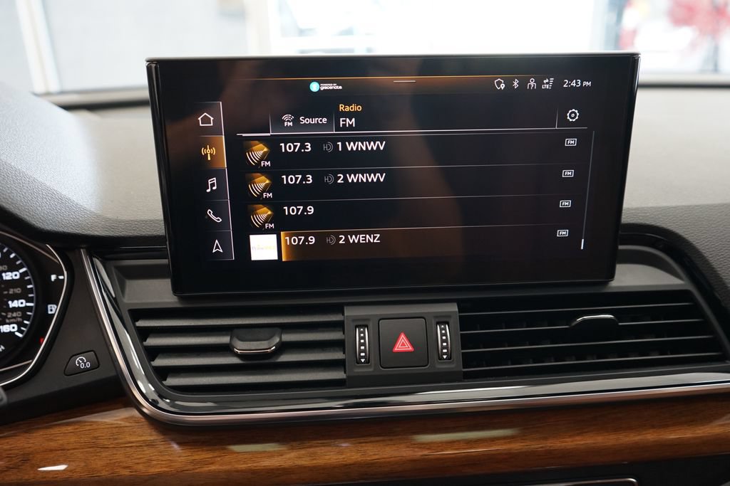 Used 2023 Audi Q5 2.0T Premium AWD/4WD image 37