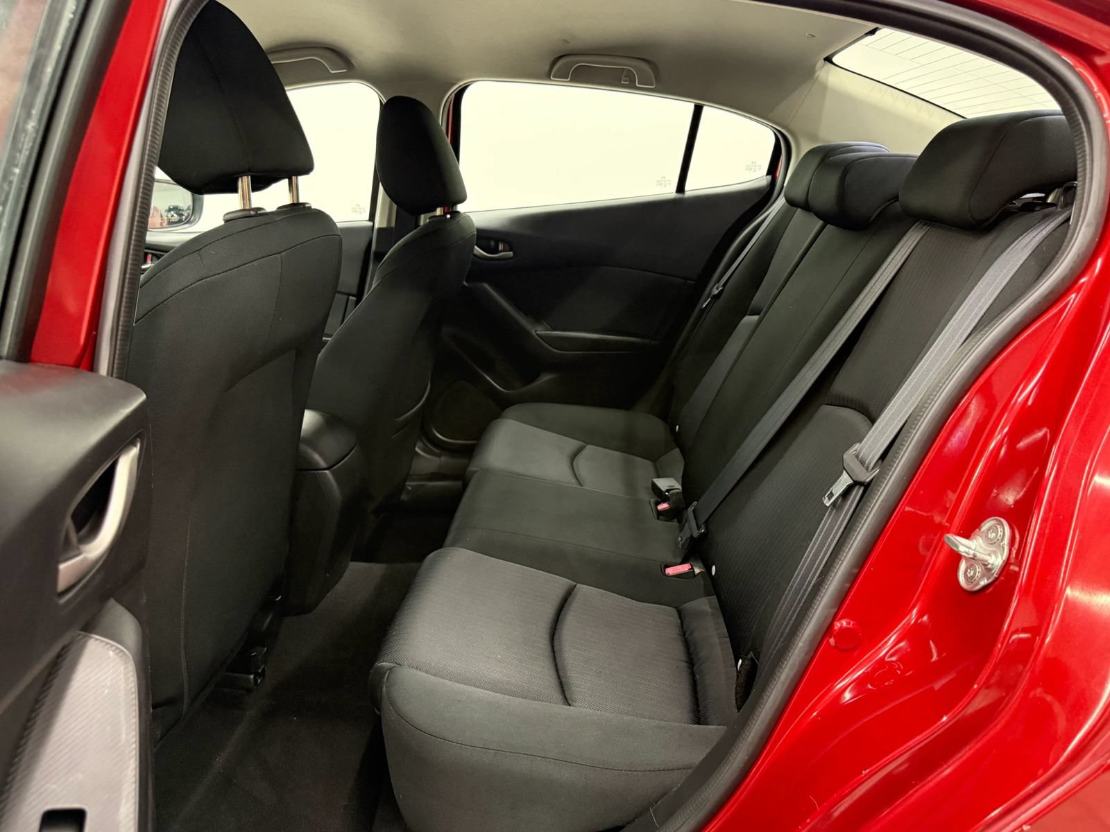 Used 2014 MAZDA MAZDA3 i Sport FWD image 19