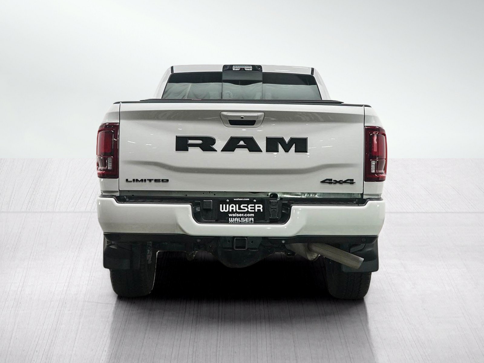 Used 2025 RAM 3500 Limited AWD/4WD image 4