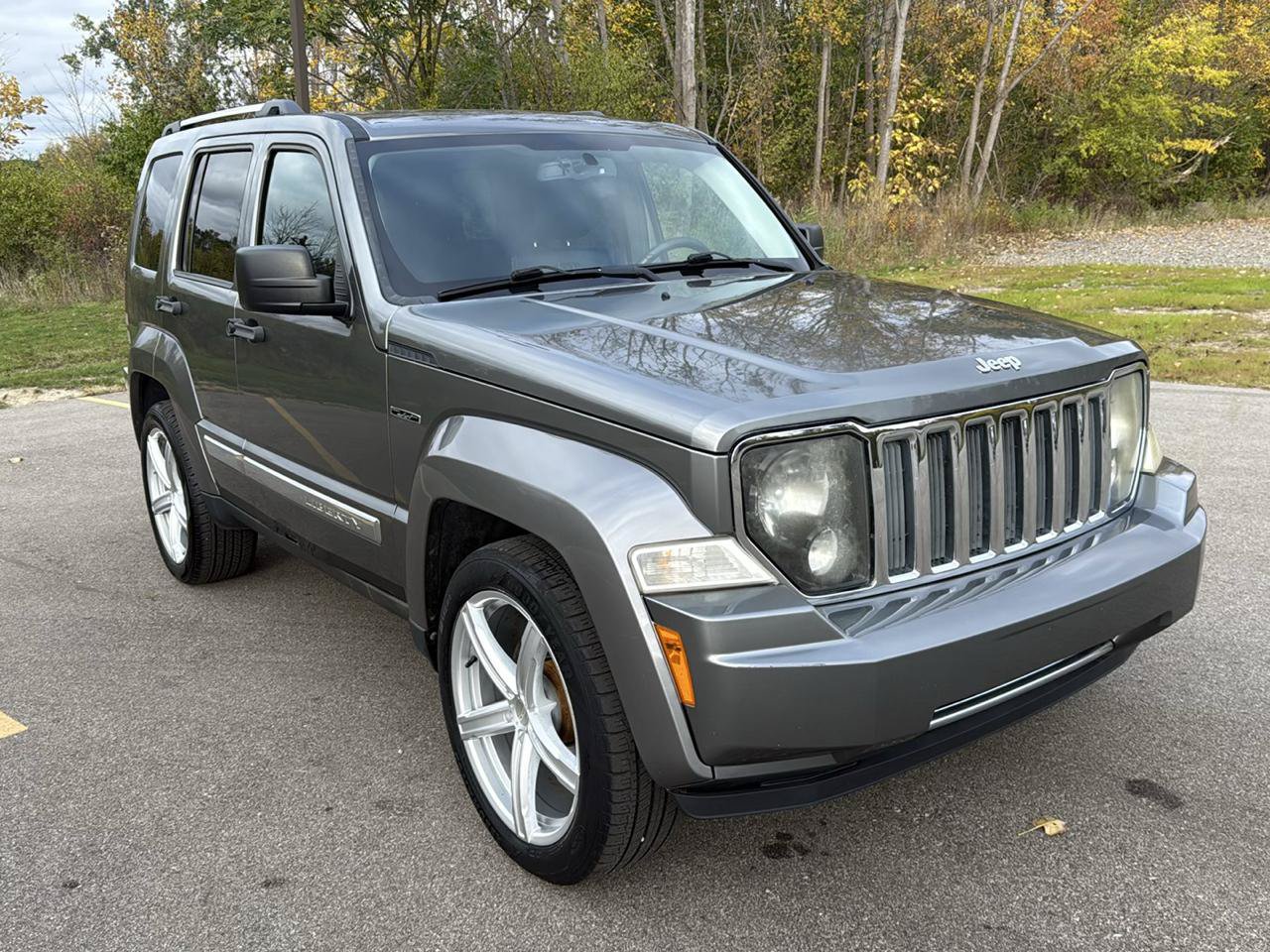 Used 2012 Jeep Liberty Limited Jet w/ Comfort/Convenience Group AWD/4WD image 3