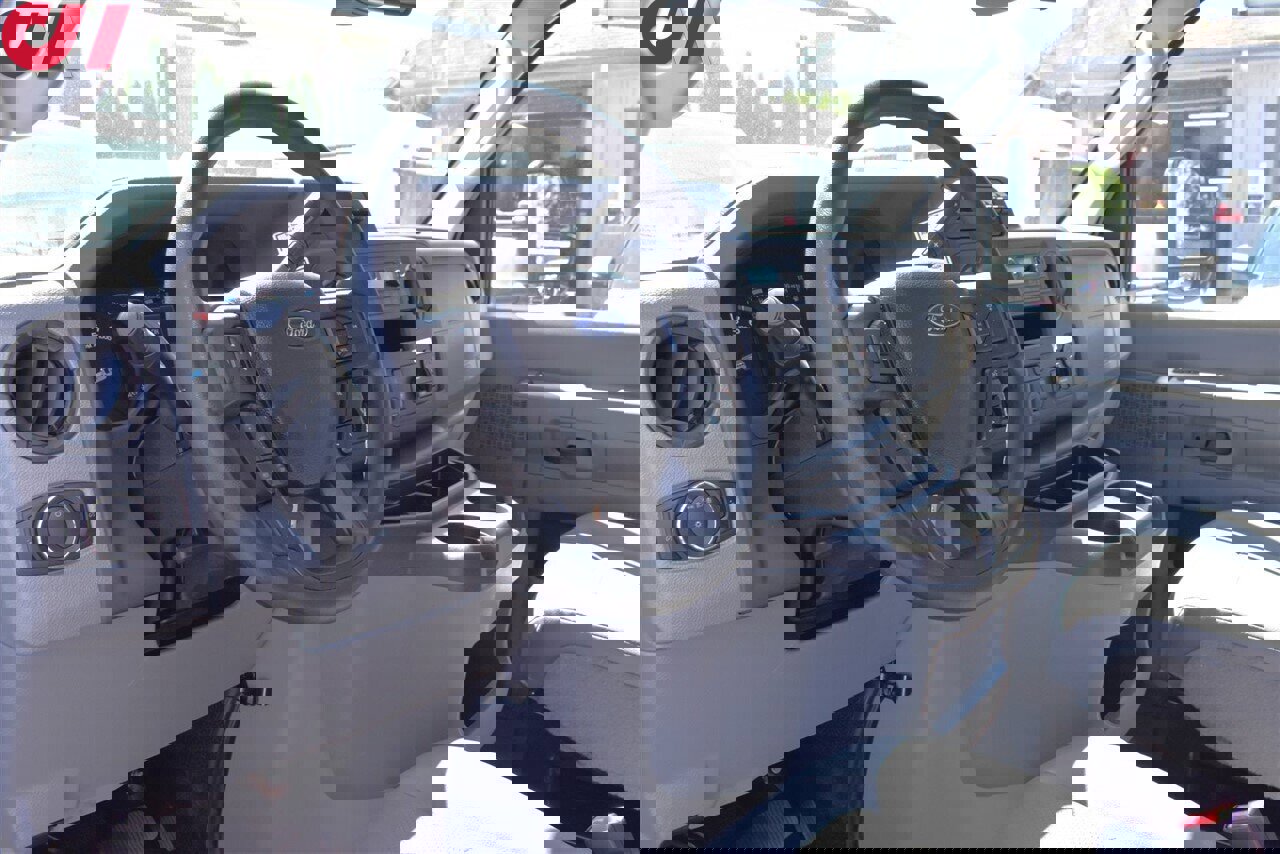 Used 2022 Ford E-350 and Econoline 350 Super Duty image 3