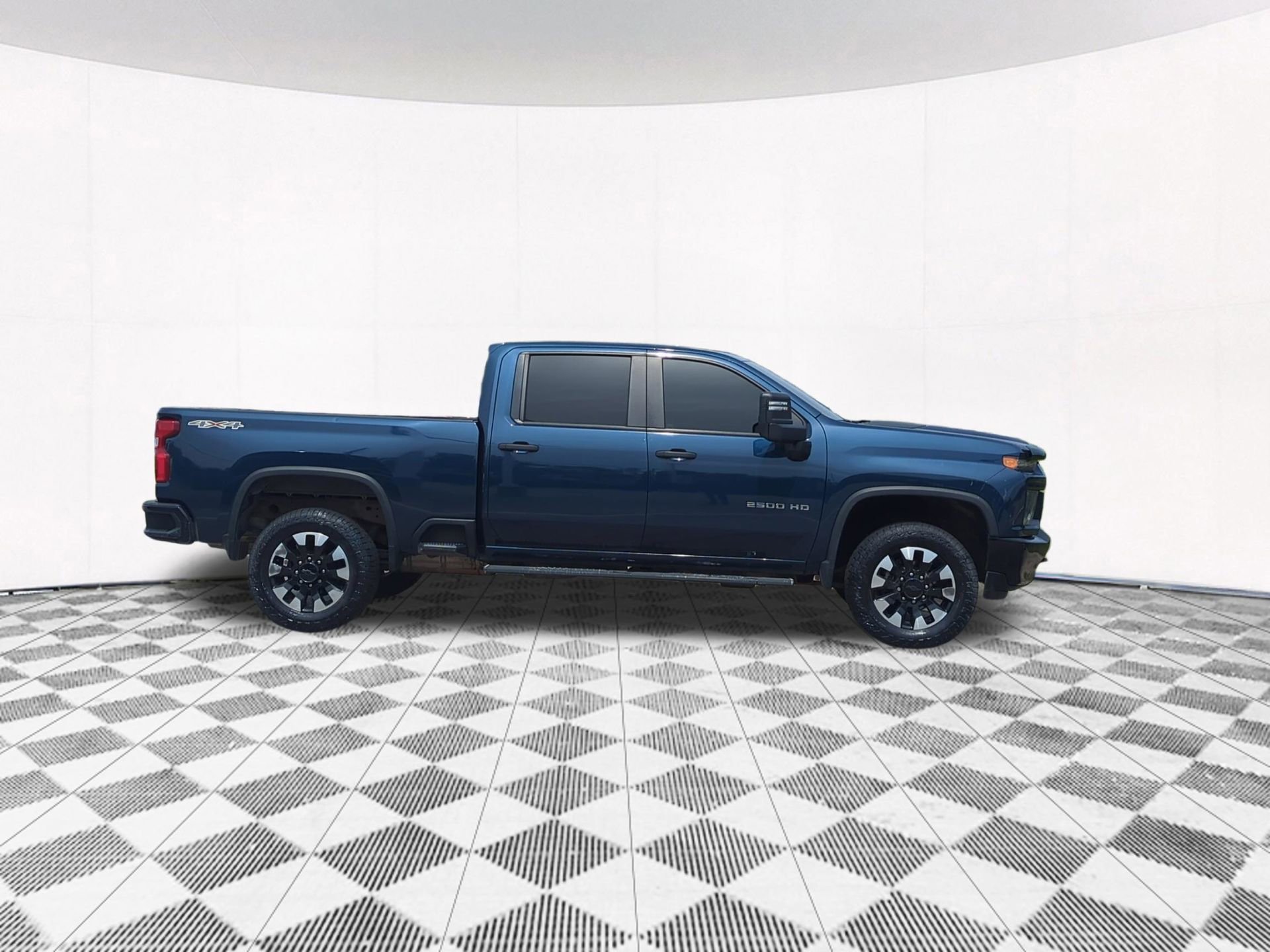 Used 2020 Chevrolet Silverado 2500 Custom w/ Custom Value Package AWD/4WD image 7