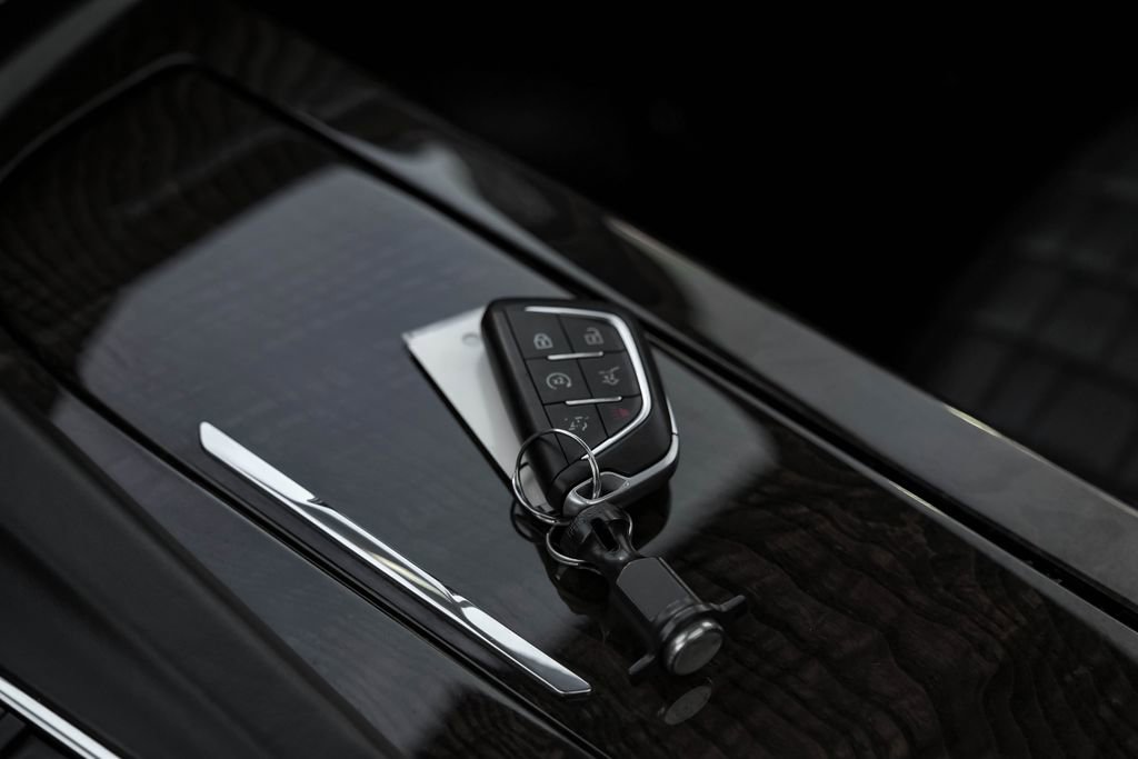 Used 2021 Cadillac Escalade Sport Platinum w/ LPO, Floor Liner Package image 79