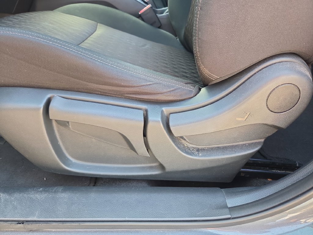 Used 2017 Nissan Rogue S FWD image 24