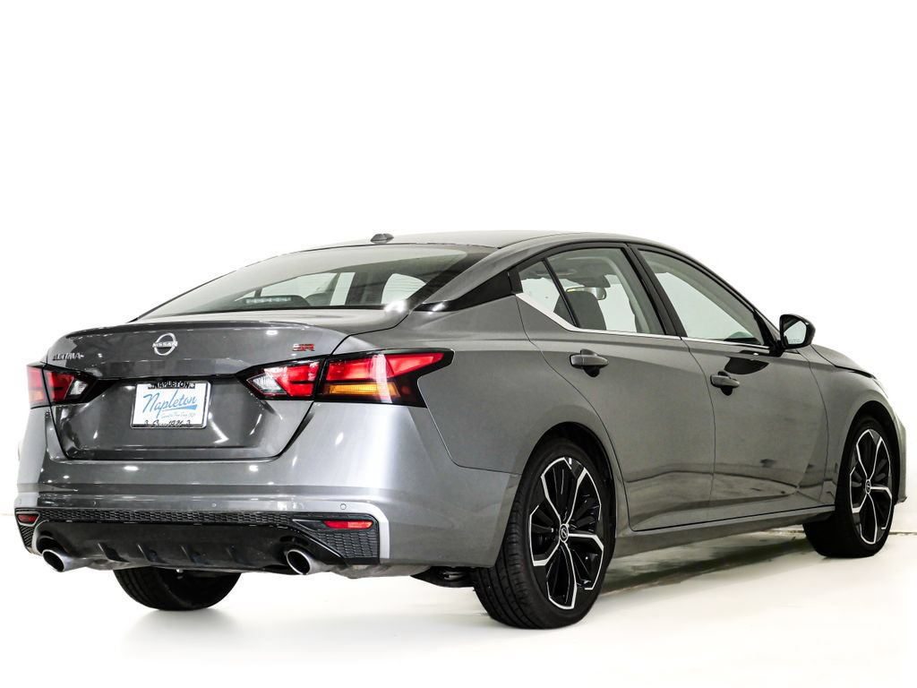 Used 2024 Nissan Altima 2.5 SR FWD image 6