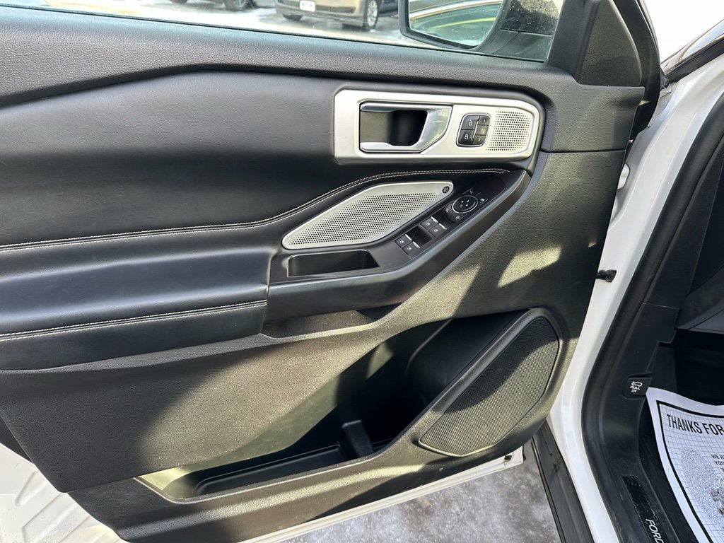 Used 2020 Ford Explorer ST w/ Premium Technology Package image 8