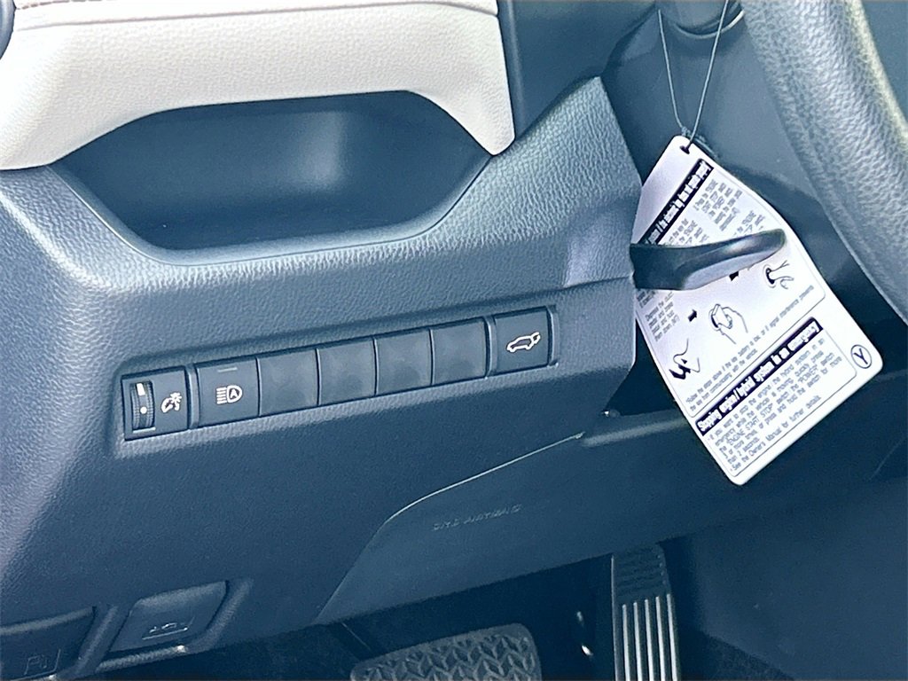 New 2025 Toyota RAV4 XLE image 10