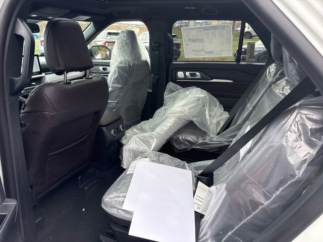 New 2026 Ford Explorer Platinum image 10