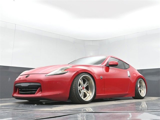 Used 2009 Nissan 370Z Touring image 39