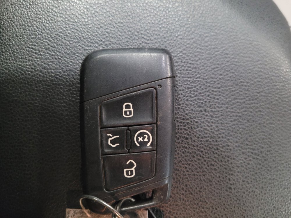 Used 2019 Volkswagen Jetta R-Line w/ R-Line Cold Weather Package FWD image 32