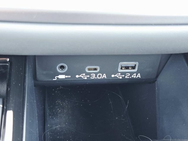 Used 2025 Subaru Legacy Premium AWD/4WD image 24