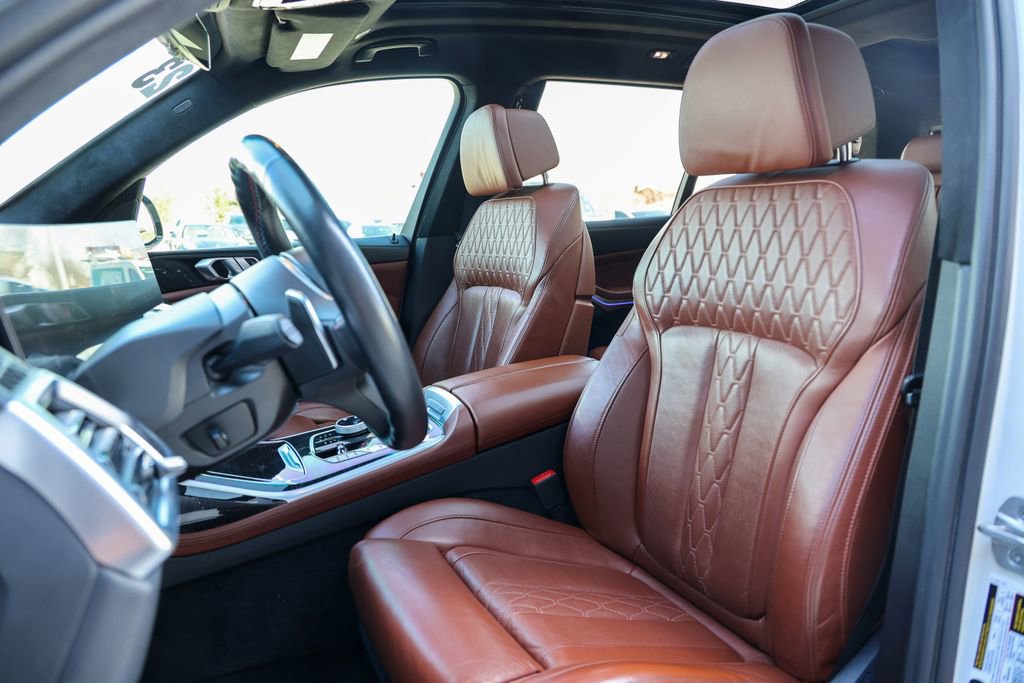 Used 2023 BMW X7 M60i w/ Executive Package AWD/4WD image 4