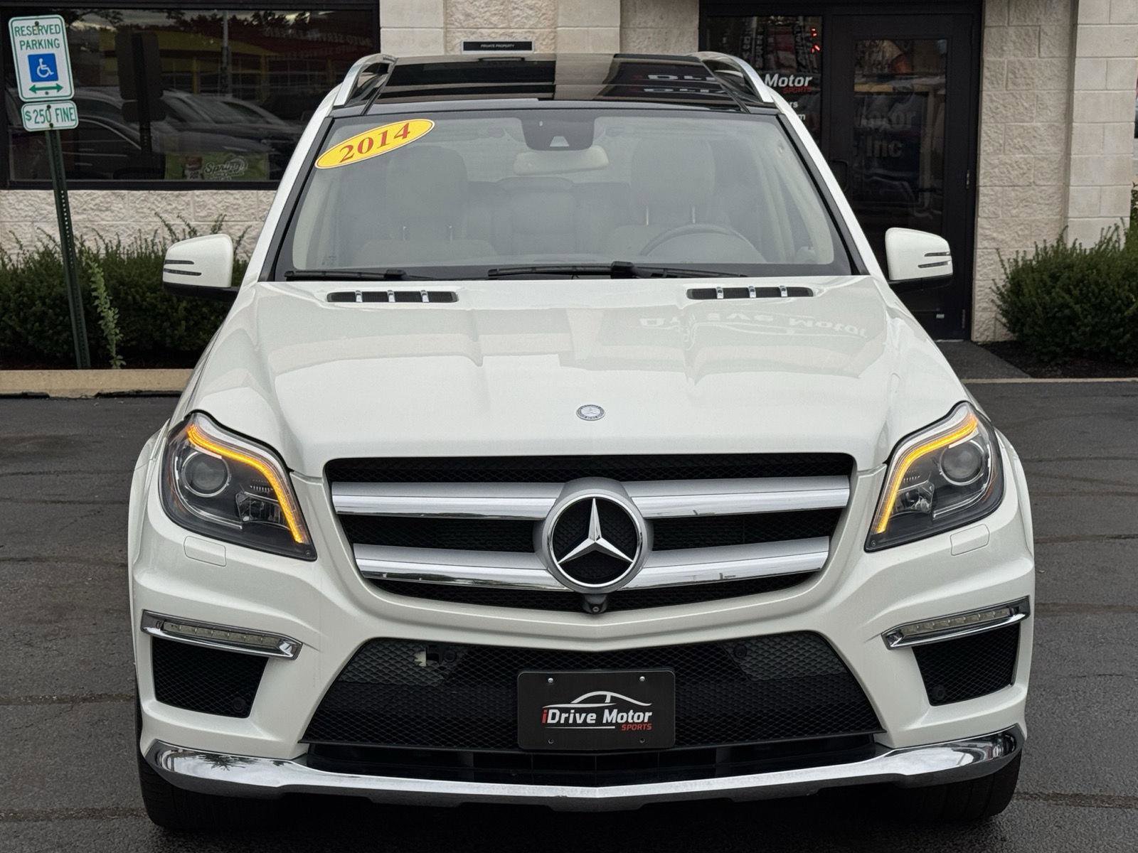 Used 2014 Mercedes-Benz GL 550 4MATIC image 4