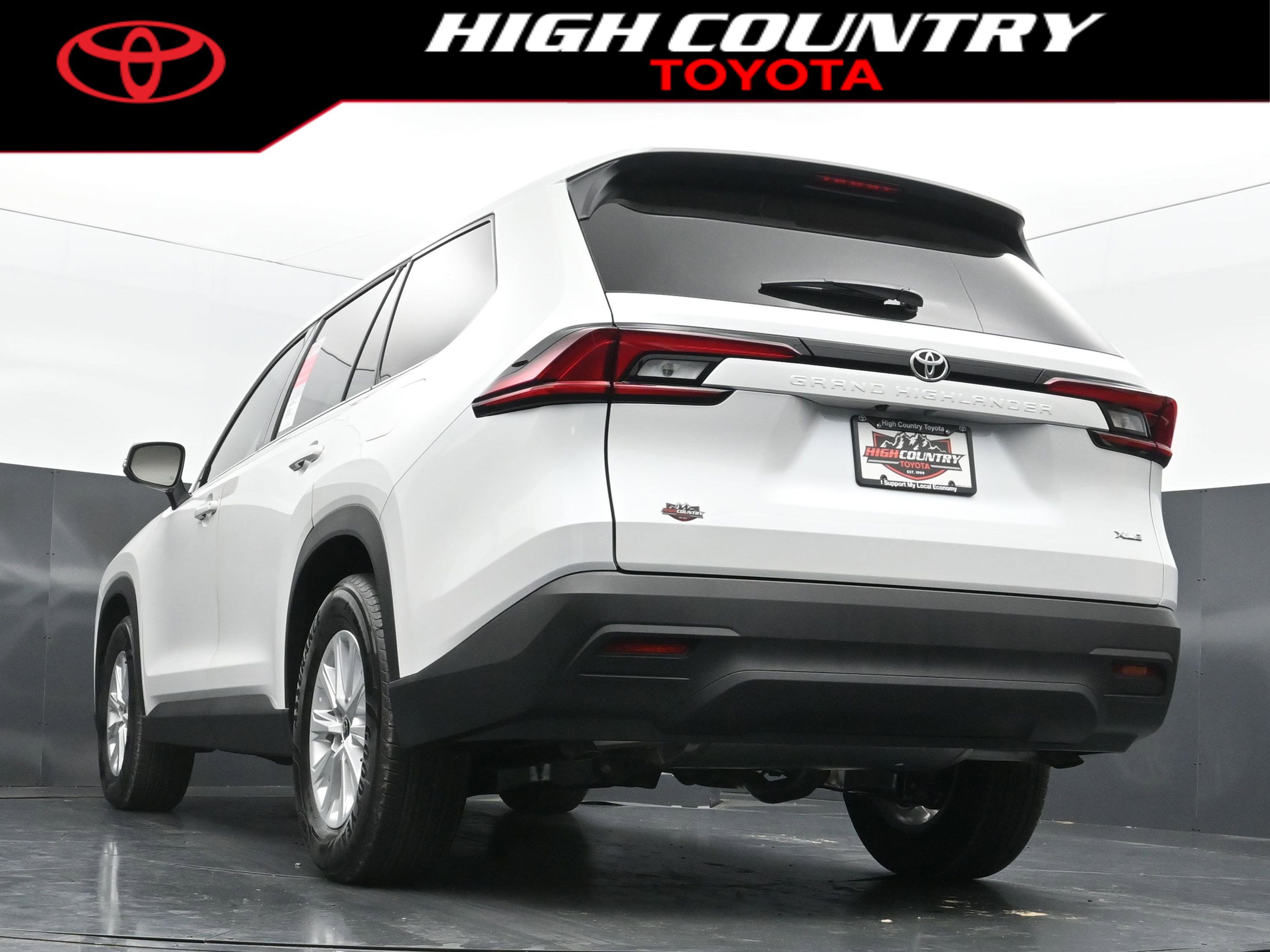 New 2026 Toyota Grand Highlander FWD image 38