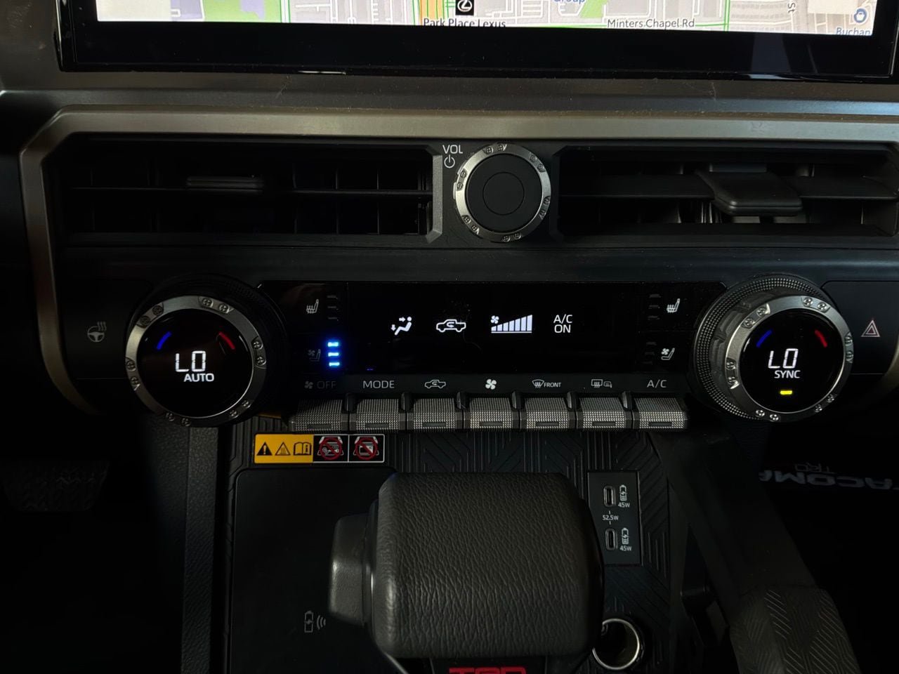 Used 2024 Toyota Tacoma TRD Off-Road w/ TRD Off Road Premium Package AWD/4WD image 39