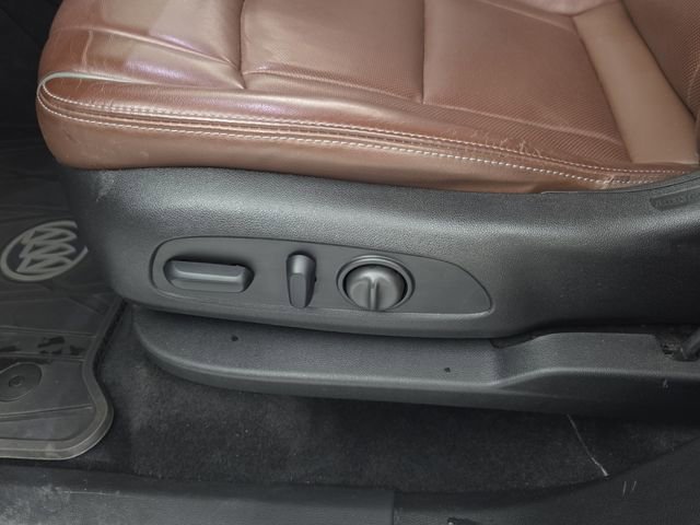 Used 2018 Buick Enclave Avenir w/ Avenir Technology Package AWD/4WD image 17