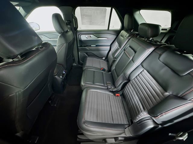 New 2026 Ford Explorer ST-Line w/ ST-Line Street Pack image 25