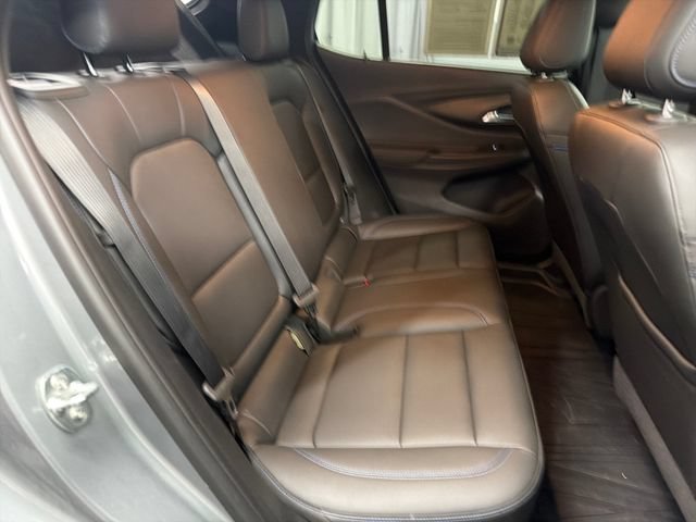 Used 2025 Buick Envista Sport Touring w/ Convenience I Package FWD image 33