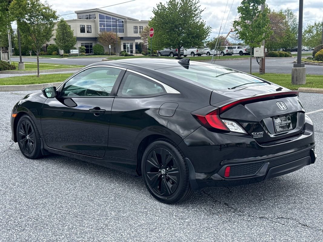 Used 2017 Honda Civic EX-T image 6