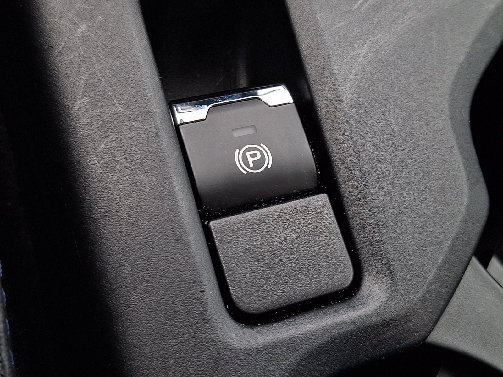 Used 2025 Subaru Forester Premium AWD/4WD image 22