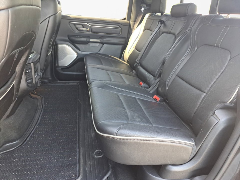 Used 2021 RAM 1500 Limited AWD/4WD image 11