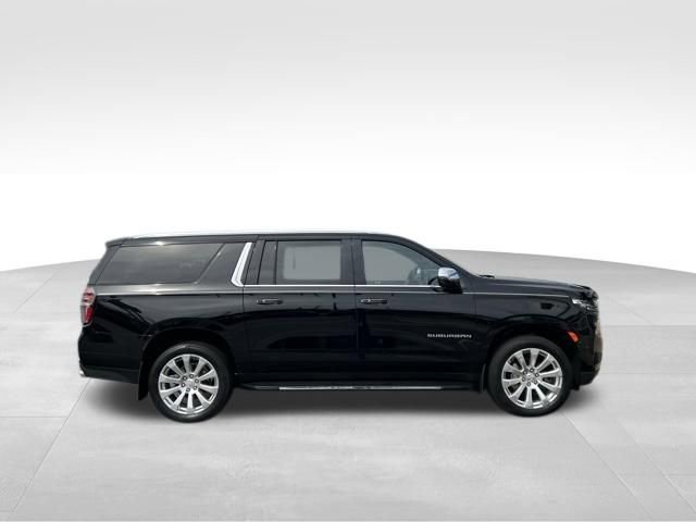 Used 2024 Chevrolet Suburban Premier w/ Premium Package image 4
