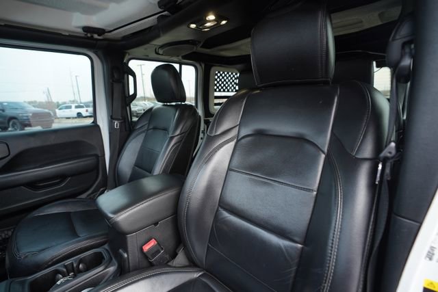 Used 2021 Jeep Wrangler Unlimited Sahara image 35