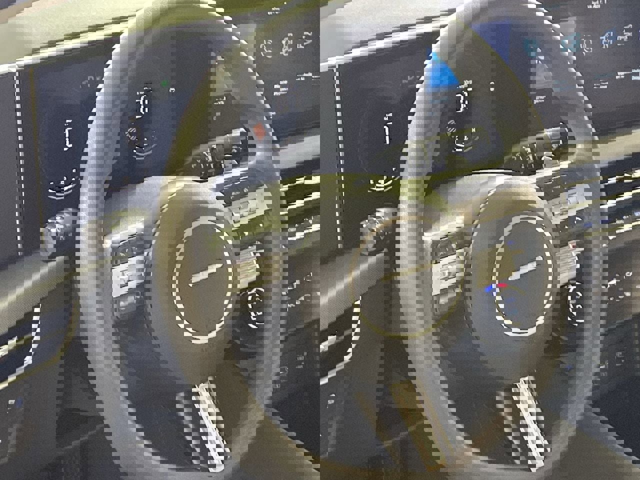 Used 2025 Hyundai Sonata SEL image 12