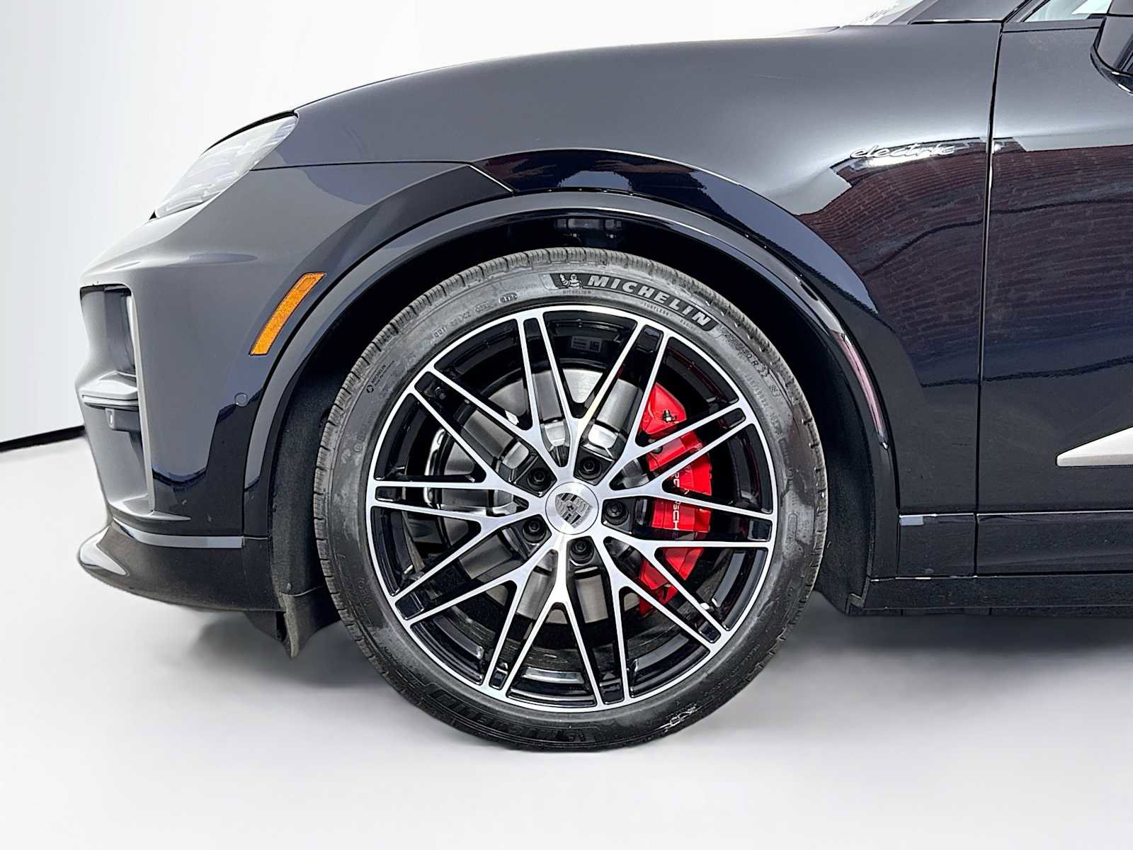 New 2025 Porsche Macan Turbo Electric image 33